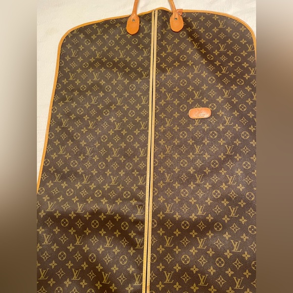 Louis Vuitton Monogram Garment Bag - Picture 12 of 16